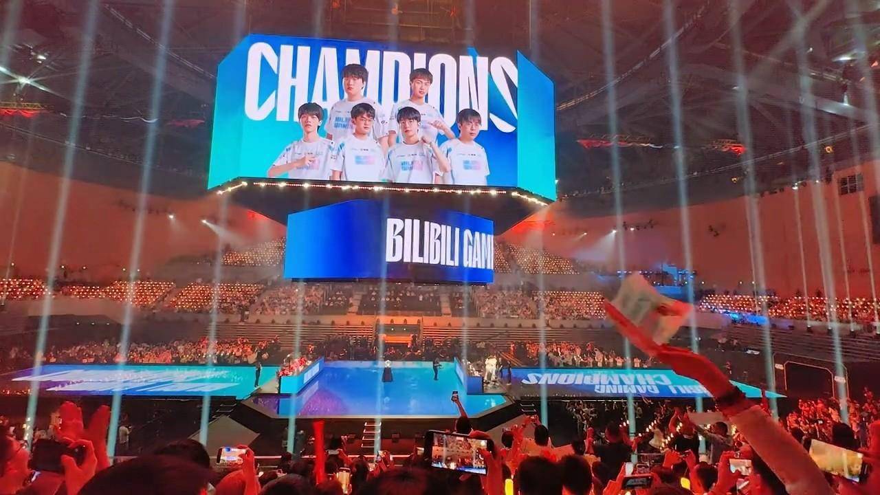 包含世界聚焦!LPL赛事全球收视创新高的词条 包含世界聚焦!LPL赛事全球收视创新高的词条