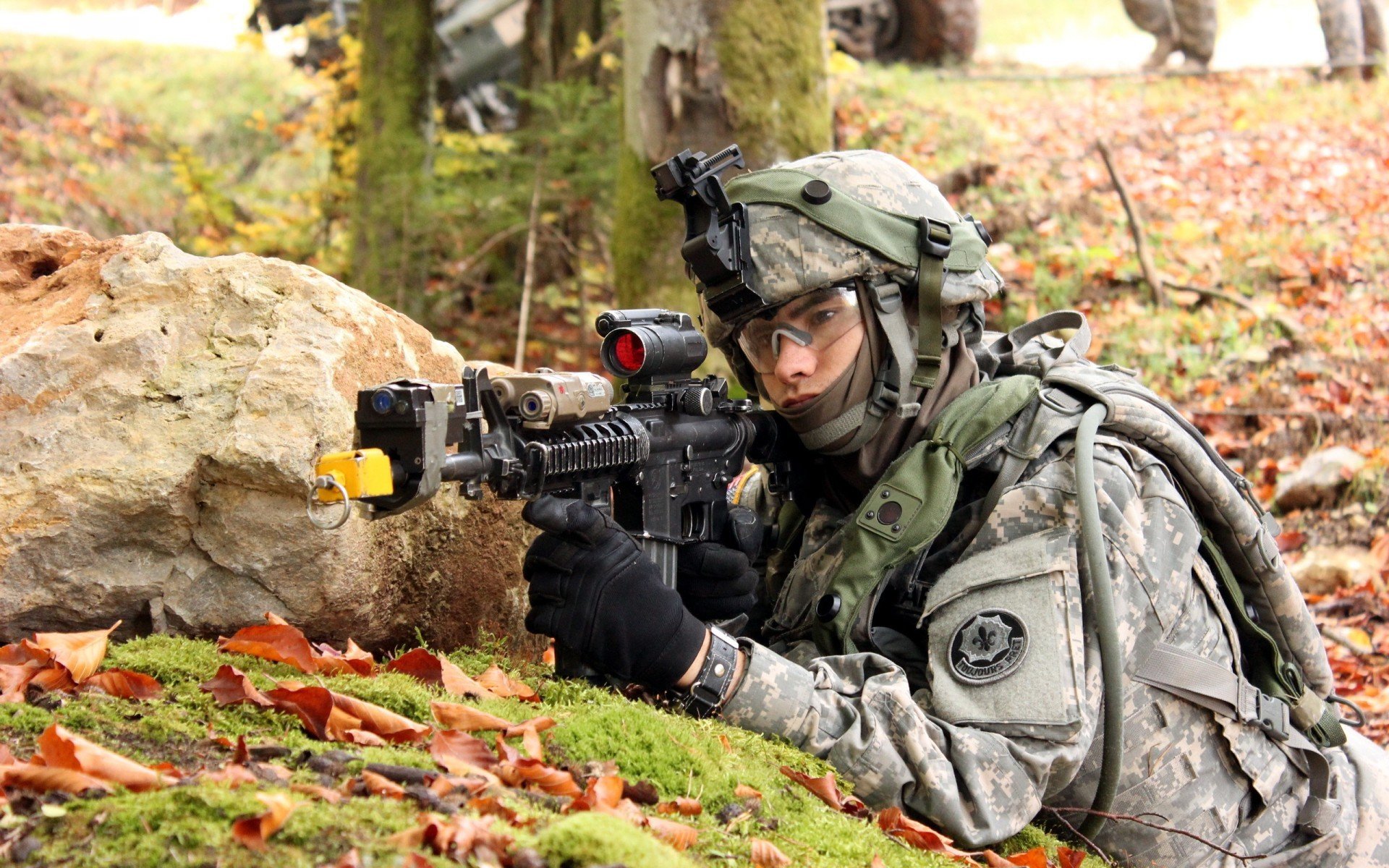 红与蓝的角斗场，当绿茵信仰点燃硬地法则