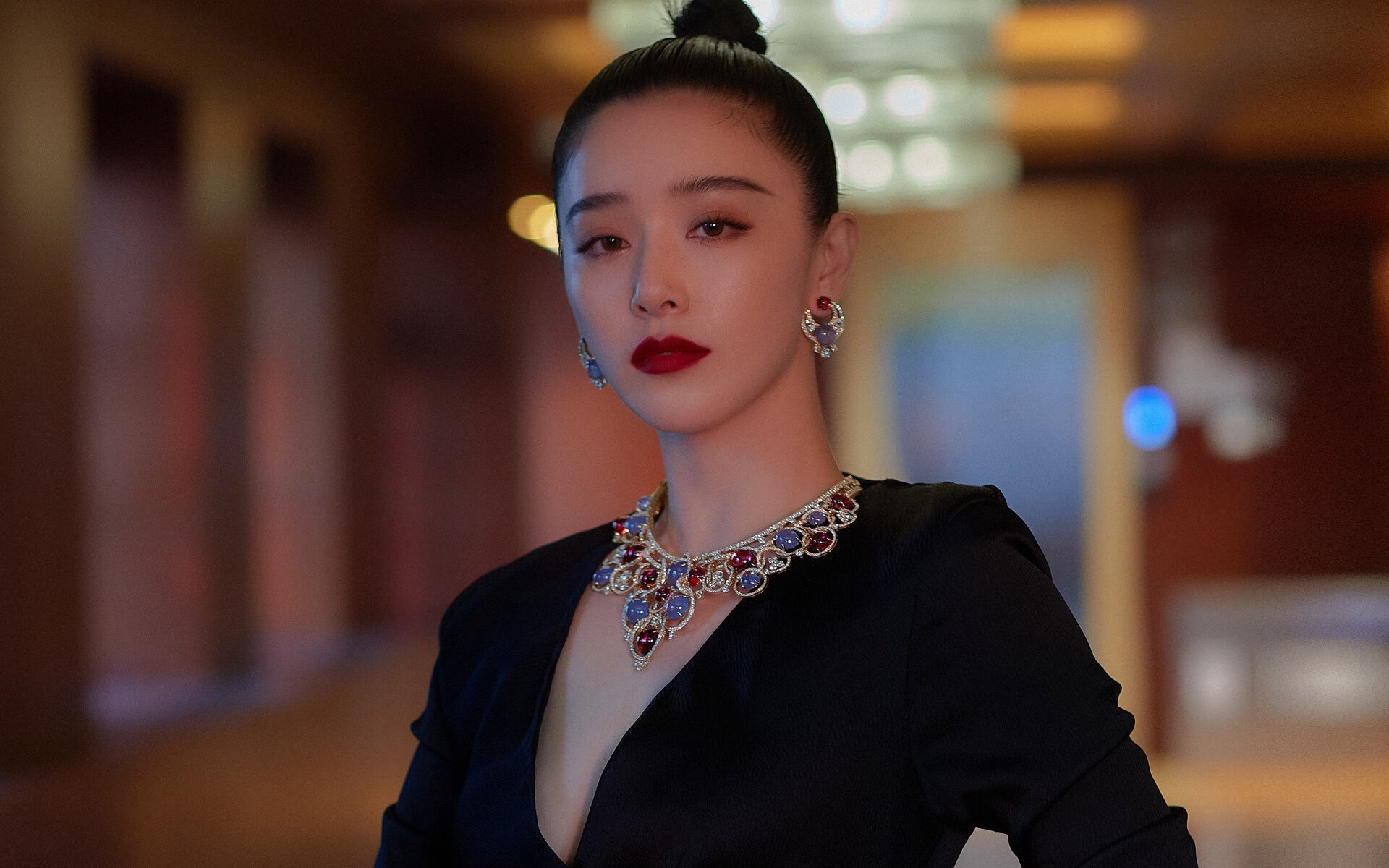 西亚卡姆独舞圣城，连续五记重拳改写结局